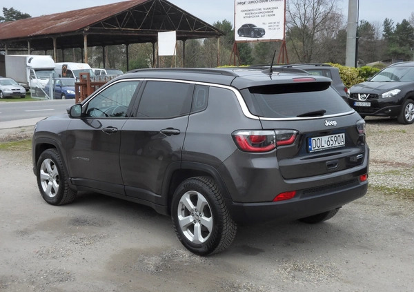 Jeep Compass cena 79900 przebieg: 78000, rok produkcji 2018 z Wołomin małe 326
